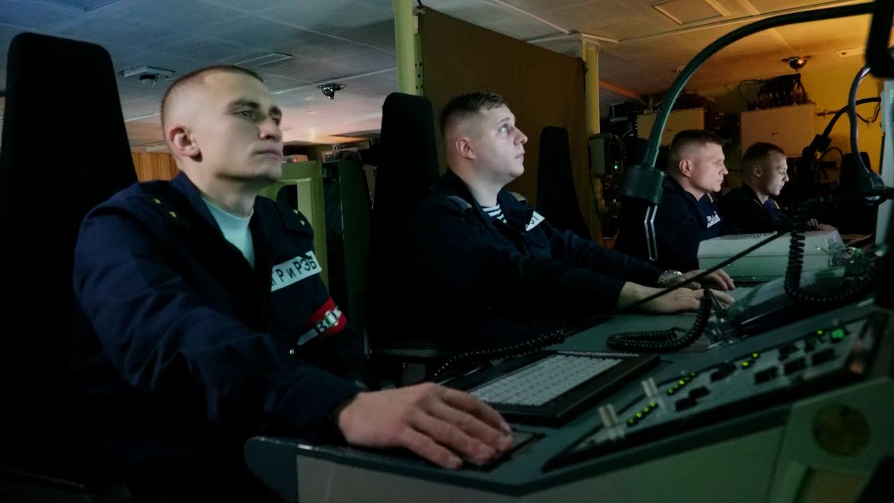 Экипаж фрегата &quot;Адмирал флота Касатонов&quot; уничтожил имитированную воздушную цель
